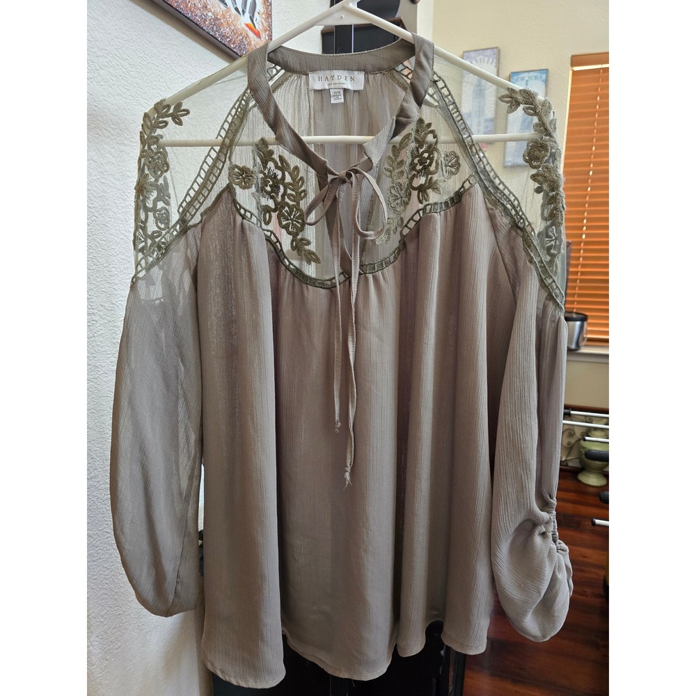 Hayden Los Angeles Taupe Embroidered Boho Tie Neck Oversized Flowy Blouse S/M - Picture 2 of 7